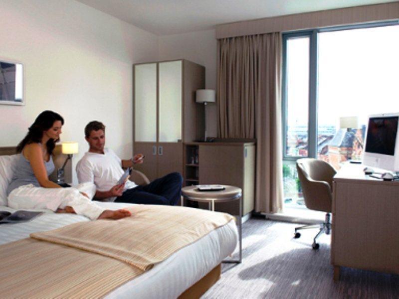 Hilton Garden Inn Bristol City Centre Szoba fotó